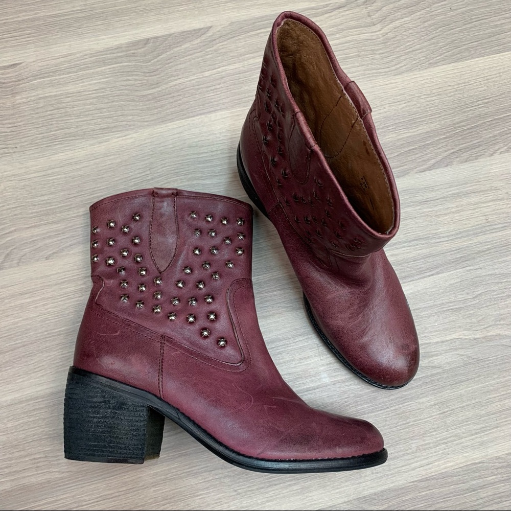 Donald J. Pliner Baila Studded Desert Magenta Block Heel Booties 8.5